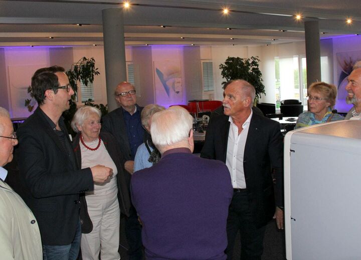 Mitglieder der CDU Schorndorf zu Besuch bei Alphacam